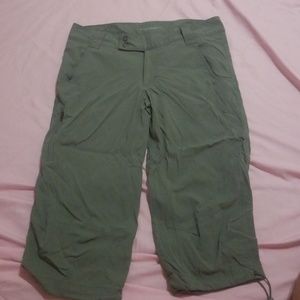 olive green Colombia capris
